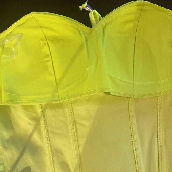 Corset top with zip up back - Picture 5 of 8